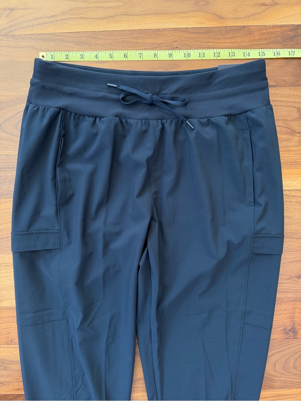 NWT CALIA Journey True Light Cargo Pocket Joggers Pants Size M True Black - Picture 5 of 14